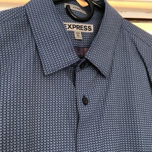 Express Men’s Fitted Dress Shirt